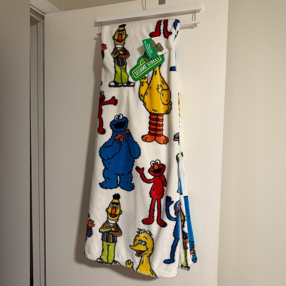 Sesame Street Character Throw Blanket